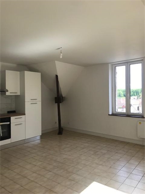 studio à la location -   60660  CRAMOISY, surface 25 m2 location studio - UBI472409471